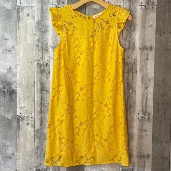 𝅺MONTEAU golden yellow flutter cap‎ sleeve dress. Fully lined. Size medium. EUC - Picture 1 of 11